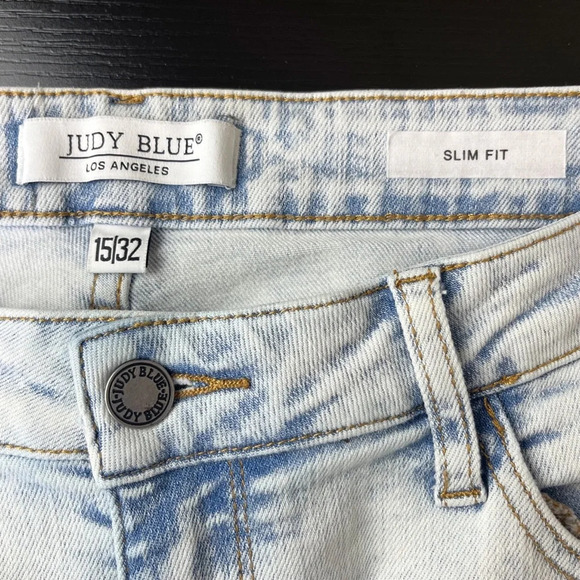 Judy Blue Slim Fit High Rise Ultra Light Acid Wash Jean - Picture 11 of 13